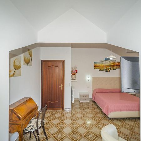 Villa Incoronata 阿杰罗拉 外观 照片