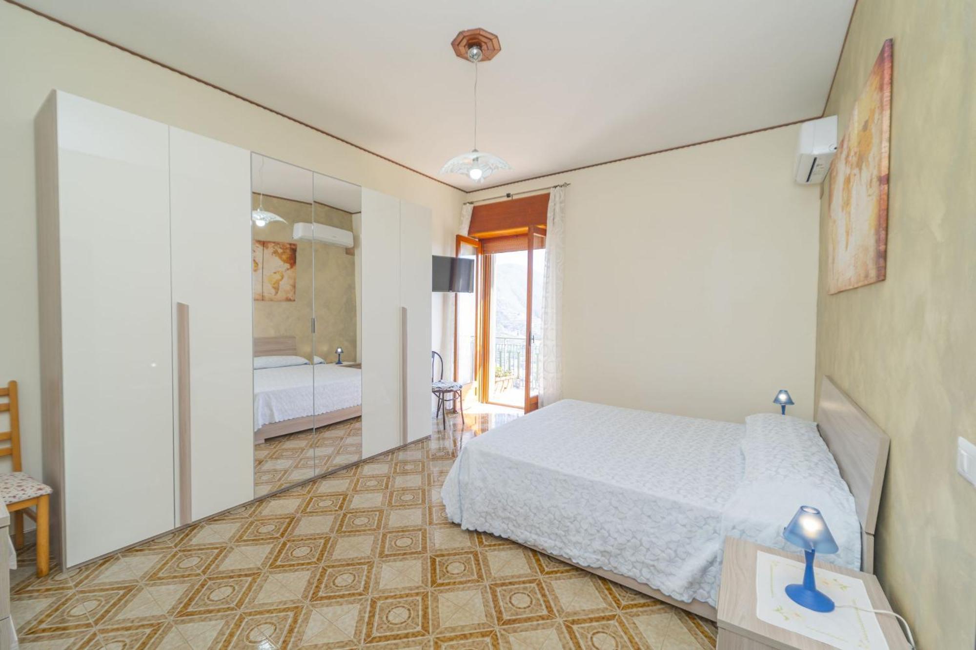 Villa Incoronata 阿杰罗拉 外观 照片